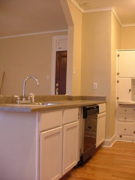 More Photos Of 317 E 38th St, Indianapolis Apartments For Sale