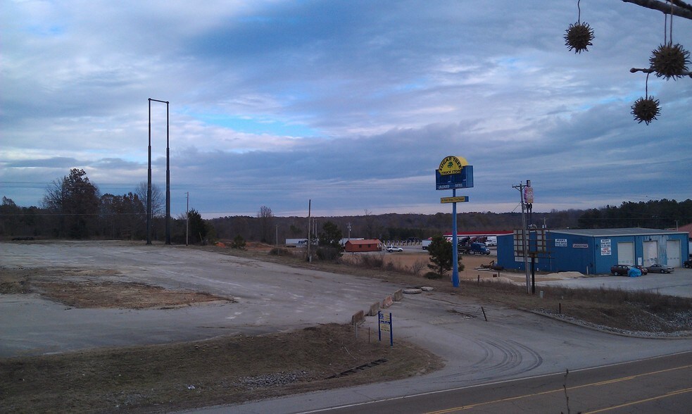 More Photos Of 14940 Highway 641 S, Holladay Land For Sale