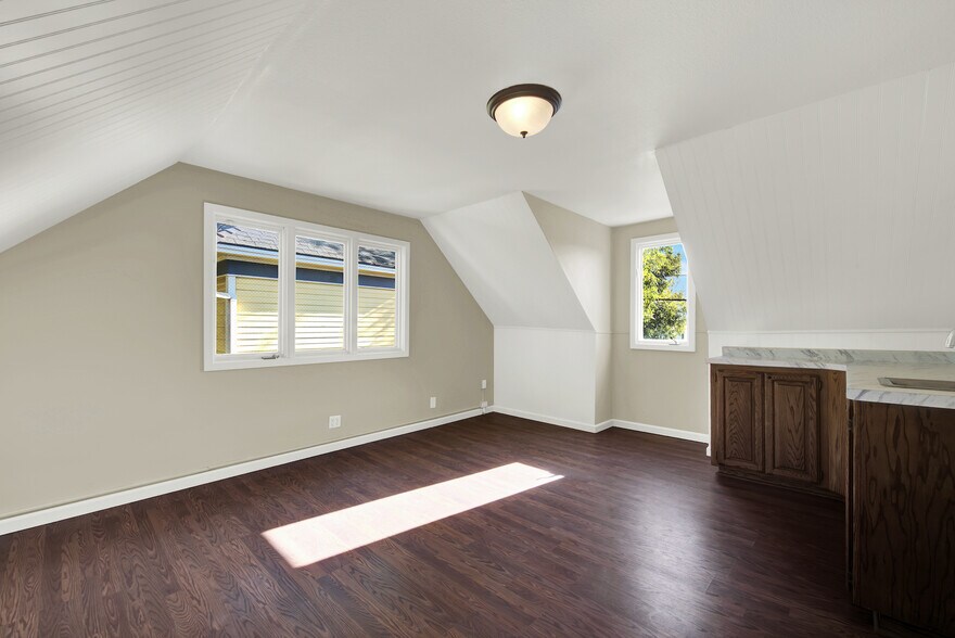 More Photos Of 354 Cernon St, Vacaville Office For Sale
