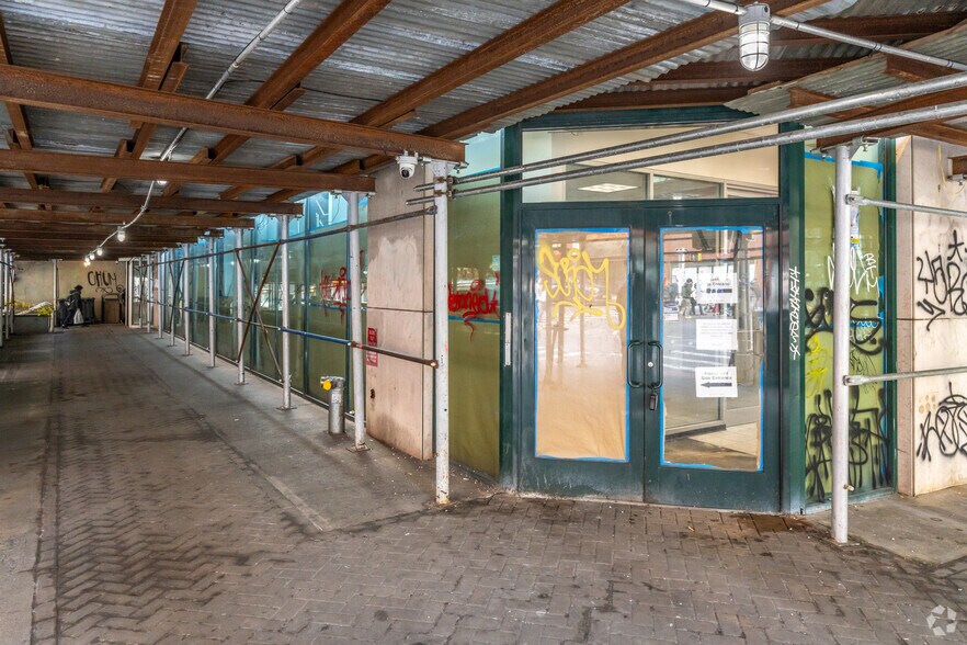 More Photos Of 11-15 E Broadway, New York Loft Creative Space For Sale