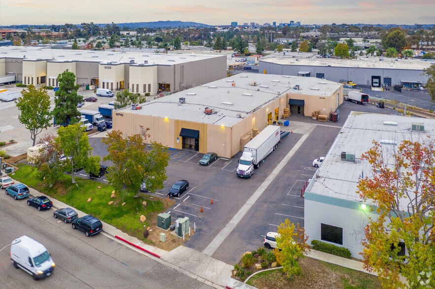 More Photos Of 9710-9712 Distribution Ave, San Diego Distribution For Lease