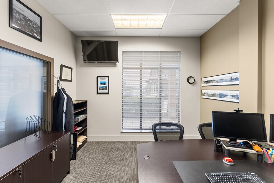 More Photos Of 6033 London Rd, Richmond Apartments For Sale