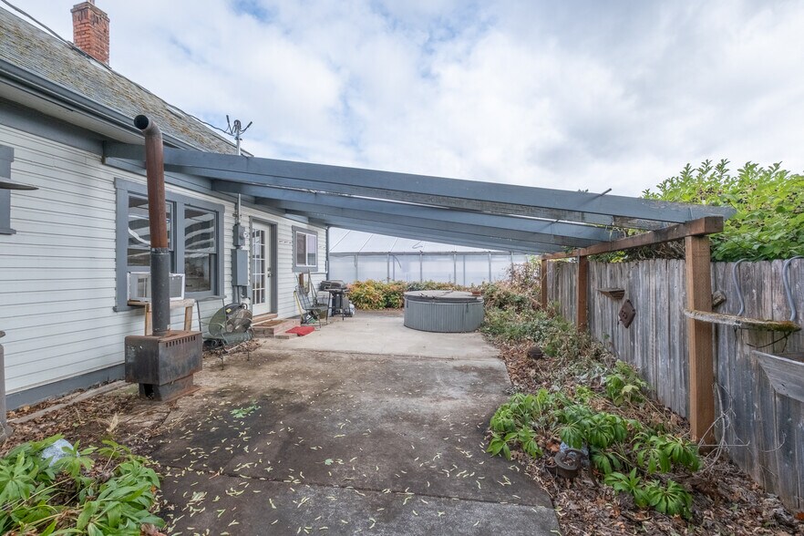 More Photos Of 55 Q St, Cottage Grove Land For Sale