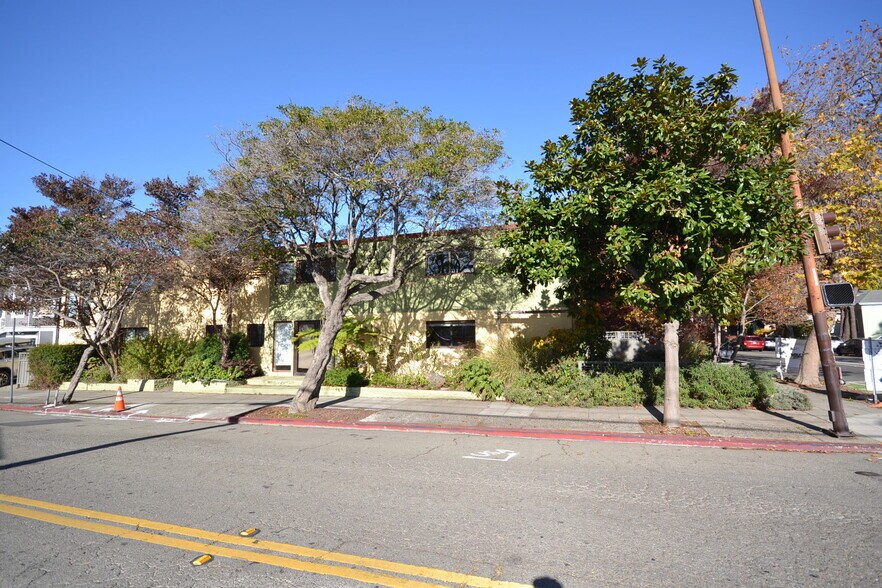 More Photos Of 2198 6th St, Berkeley Loft Creative Space For Lease