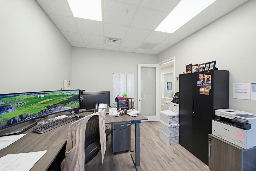 More Photos Of 349 Lake Havasu Ave S, Lake Havasu City Office For Sale