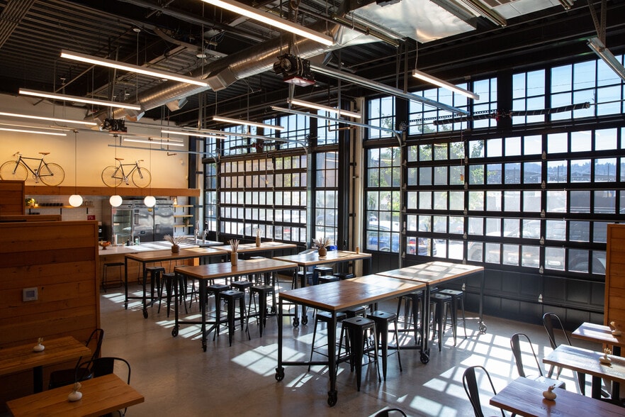 More Photos Of 1120 SE Madison St, Portland Coworking Space