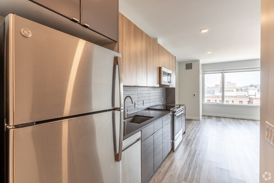 More Photos Of 18 High St, New Haven Apartments For Lease