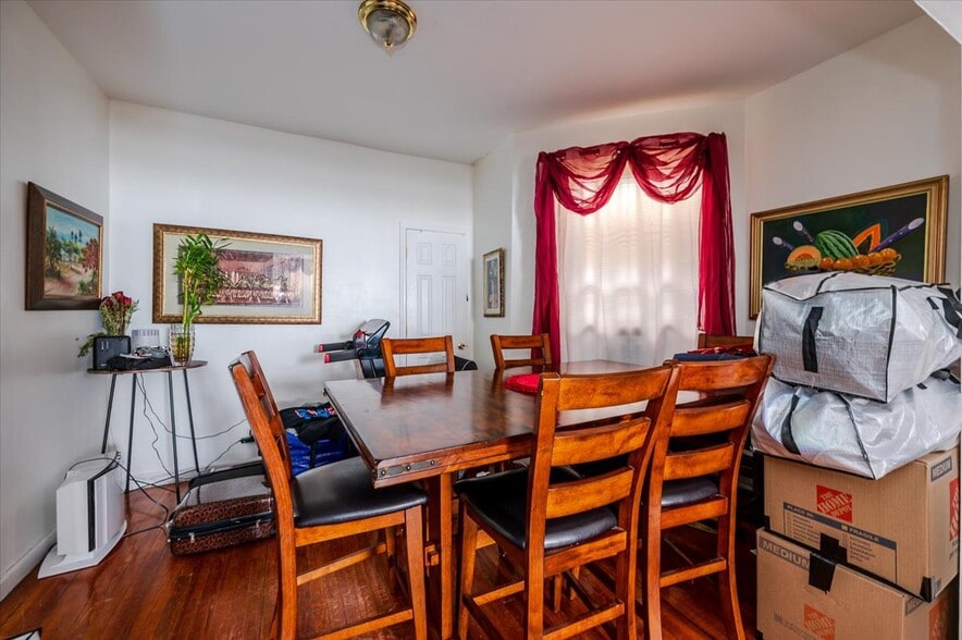More Photos Of 2918 Bruckner Blvd, Bronx Bar For Sale