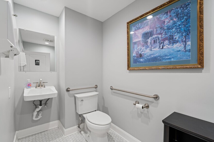 More Photos Of 312 Larkfield Rd, East Northport Office For Sale