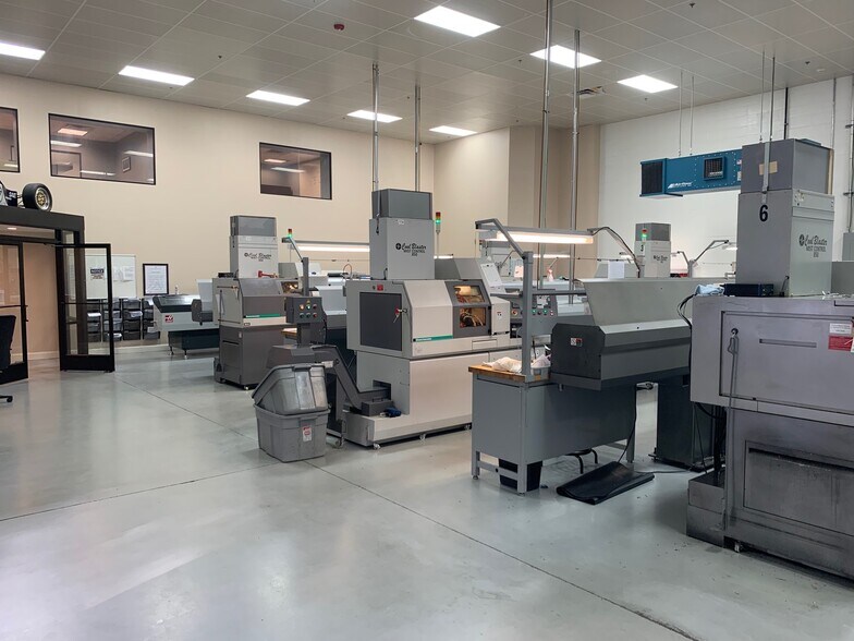 More Photos Of 301-315 Camars Dr, Warminster Light Manufacturing For Sale