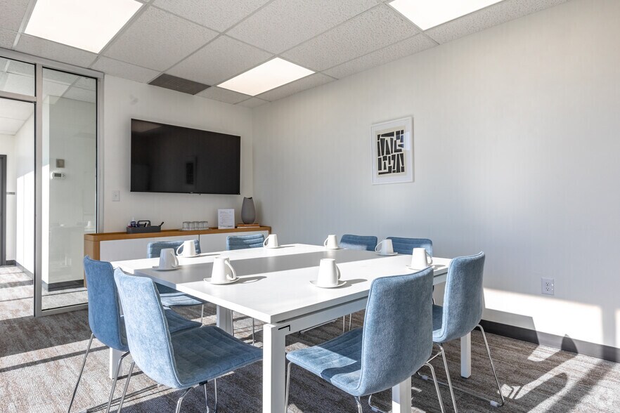 More Photos Of 7 Briercroft Office Park, Lubbock Coworking Space