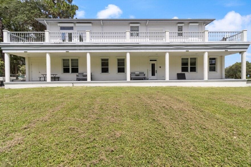 More Photos Of 268 S Suncoast Blvd, Crystal River Office For Sale