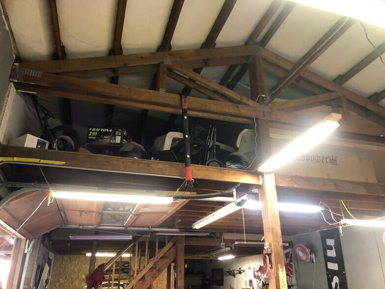 More Photos Of 117 12th St SE, Puyallup Multifamily For Sale