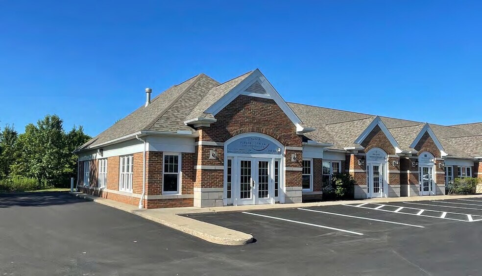 More Photos Of 9945 Vail Dr, Twinsburg Medical For Lease