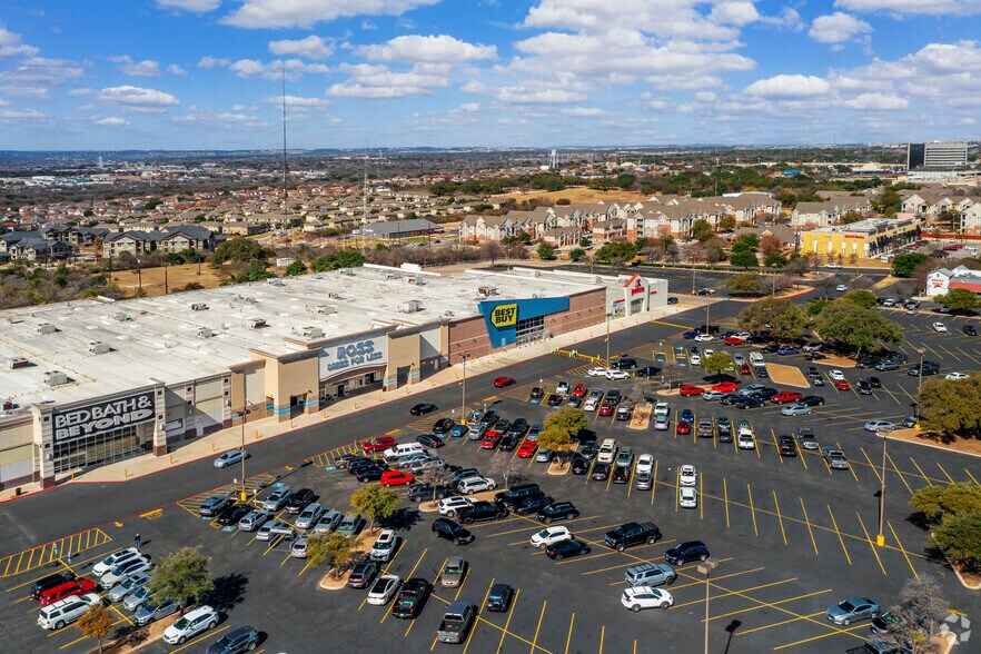 More Photos Of 6001 NW Loop 410, San Antonio Storefront For Lease