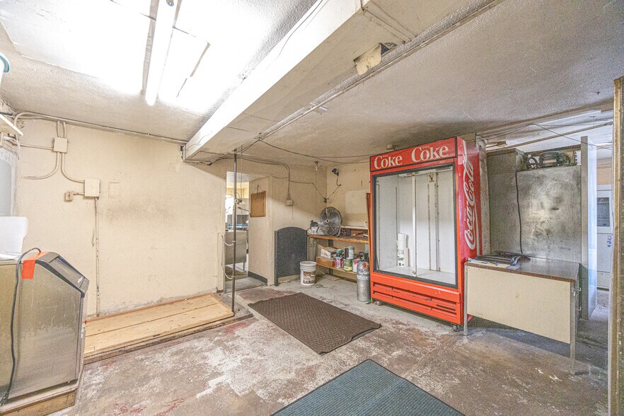 More Photos Of 322 Denver Ave, Fort Lupton Restaurant For Sale