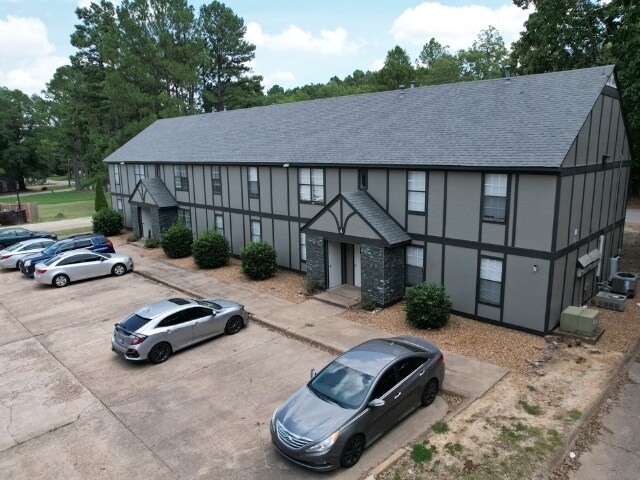 More Photos Of 1906 W Matthews Ave, Jonesboro Apartments For Sale