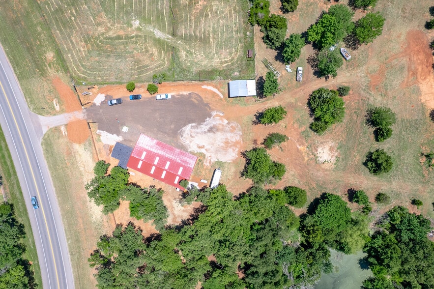 More Photos Of 1402 Veterans Memorial Hwy, Blanchard Warehouse For Sale