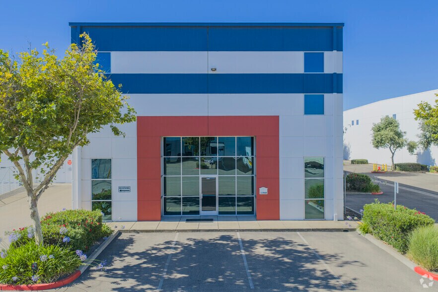 More Photos Of 11960 S Harlan Rd, Lathrop Distribution For Lease