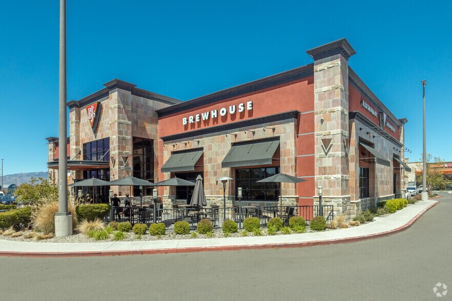 More Photos Of 1310 Scheels Dr, Sparks Unknown For Lease