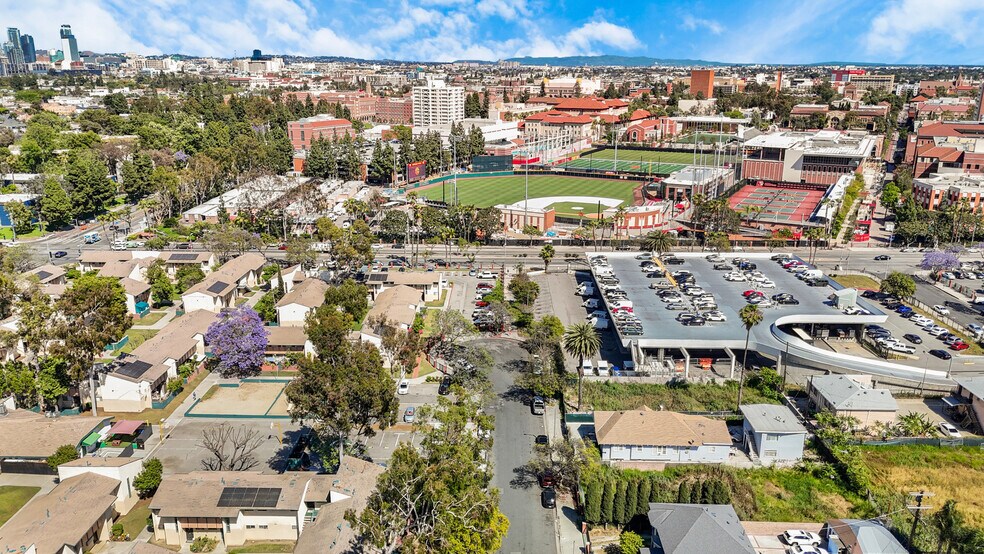 More Photos Of 1146 W 35th St, Los Angeles Land For Sale