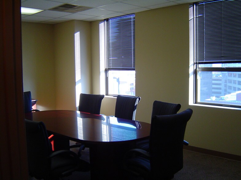 More Photos Of 30 Franklin Rd SW, Roanoke Office For Lease