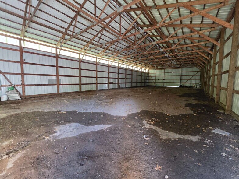 More Photos Of N12757 Rindahl Valley Rd, Osseo Warehouse For Lease