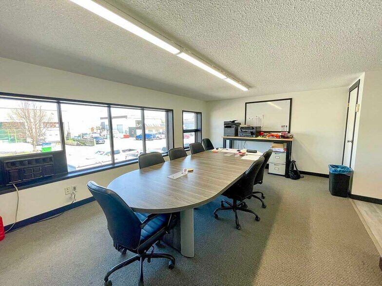 More Photos Of 715 Evans Crt, Kelowna Industrial For Lease