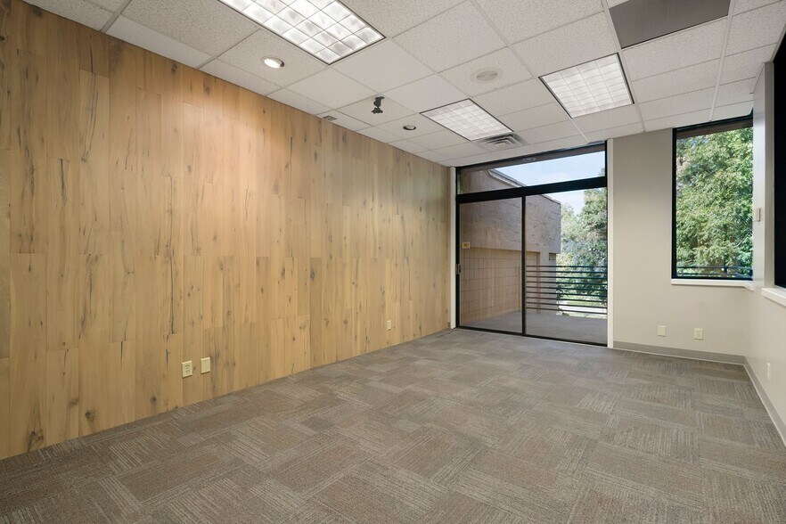More Photos Of 500 W East Ave, Chico Office For Sale