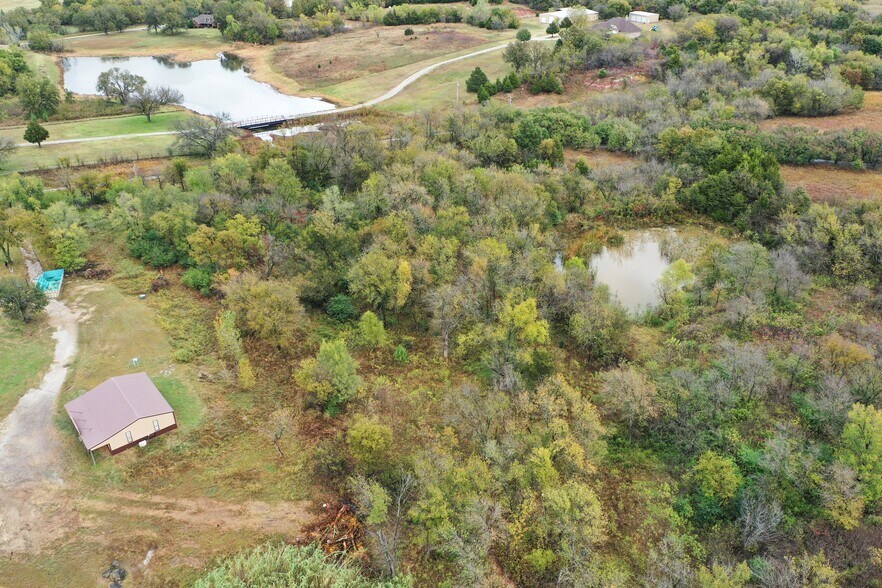 More Photos Of 19909 Indian Meridian Rd, Pauls Valley Storefront For Sale