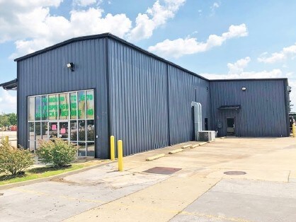 More Photos Of 419 E Robinson Ave, Springdale Manufacturing For Lease