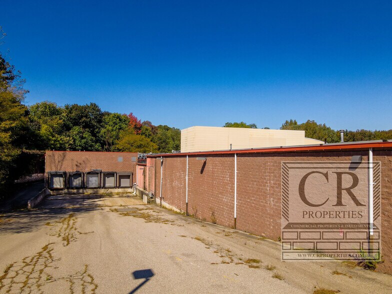 More Photos Of 2094 E Main St, Cortlandt Manor Freestanding For Lease