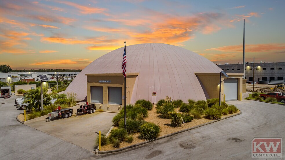 More Photos Of 8331 Estate 33 Rd N, Lakeland Warehouse For Sale