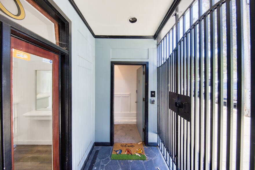 More Photos Of 2918-2920 Lyon St, San Francisco Office Residential For Sale