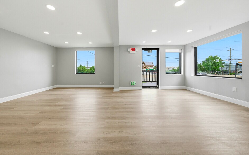 More Photos Of 729 Dekalb Pike, King Of Prussia Office For Lease