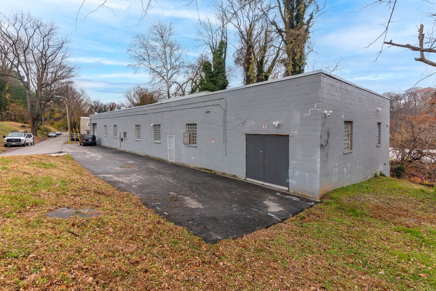 More Photos Of 1401 Clipper Heights, Baltimore Warehouse For Sale