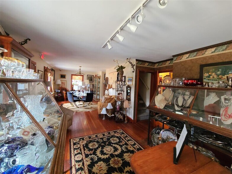 More Photos Of 1095 State 17B rt, Mongaup Valley General Retail For Sale