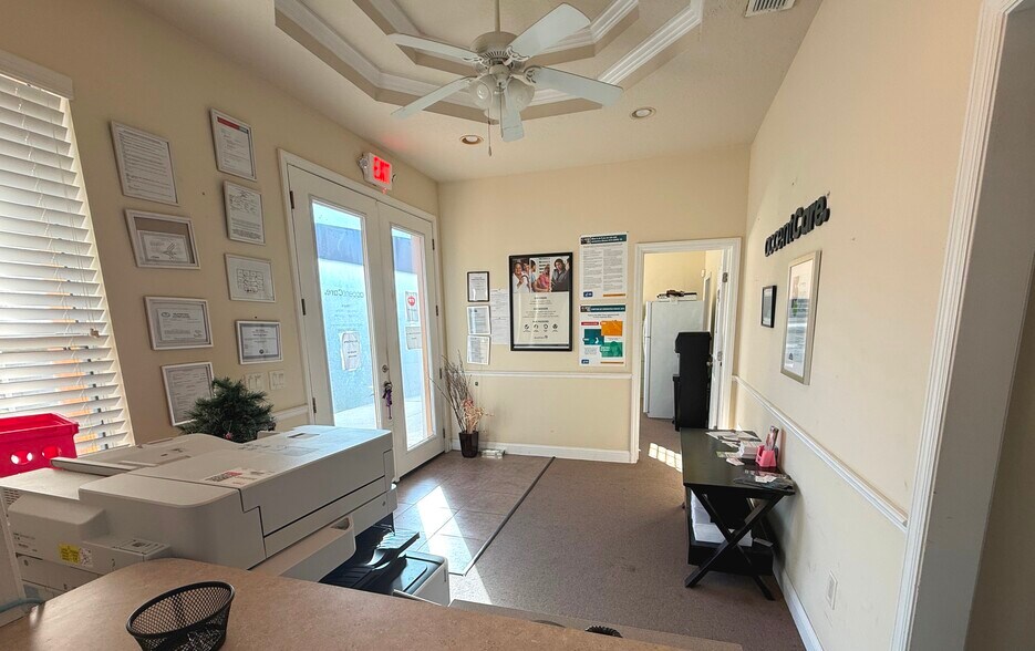 More Photos Of 4881 NW Palm Coast Pky, Palm Coast Office For Lease