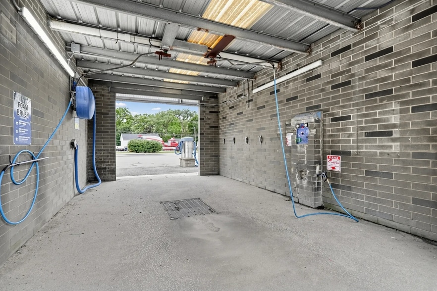 More Photos Of 602 Montgomery Rd, Montgomery Carwash For Sale