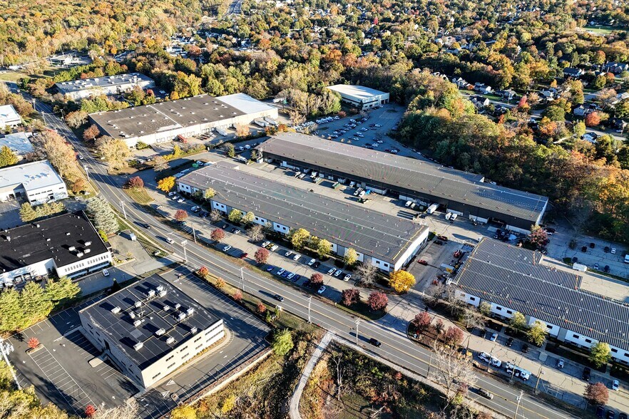 More Photos Of 230 West Parkway, Pompton Plains Flex For Sale