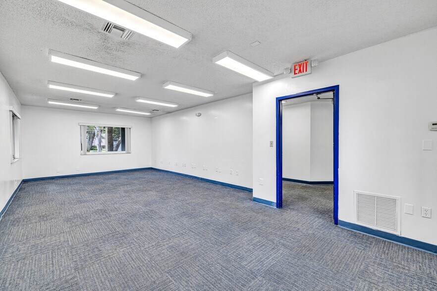 More Photos Of , Fort Lauderdale Office For Sale