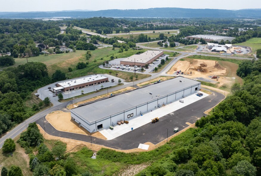 More Photos Of Kreider Dr, Middletown Light Manufacturing For Lease