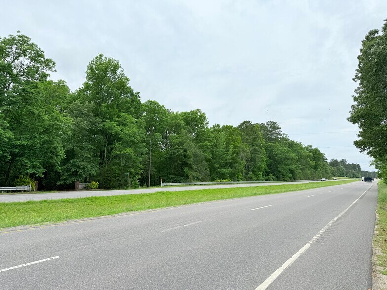 More Photos Of 7154 Richmond Hwy, Tappahannock Light Manufacturing For Sale