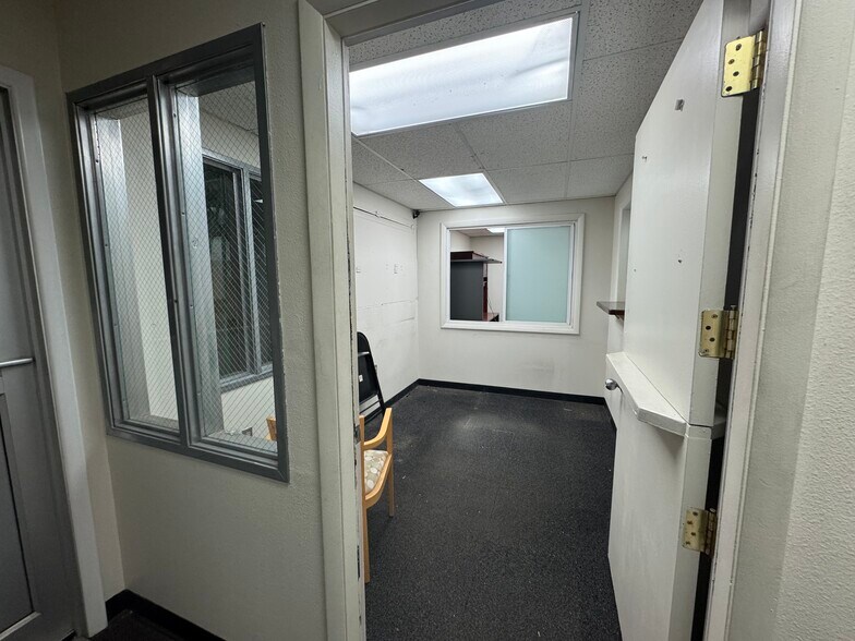 More Photos Of 2510 N Post Rd, Anchorage Industrial For Lease