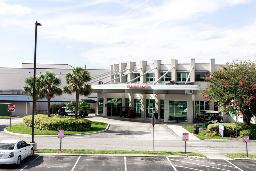 More Photos Of 1403 Medical Plaza Dr, Sanford Medical For Sale