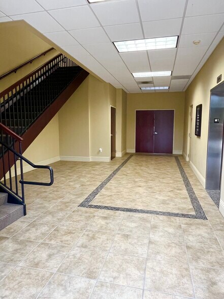 More Photos Of 2405 N Courtenay Pky, Merritt Island Medical For Sale