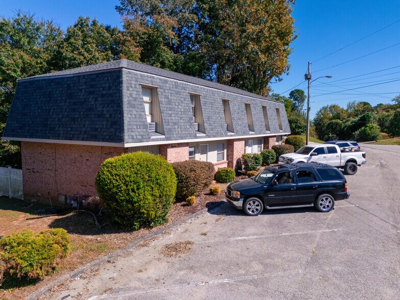 More Photos Of 306 N Main St, Lexington Apartments For Sale