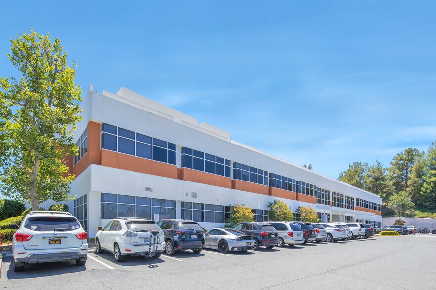 More Photos Of 25775 McBean Pky, Valencia Medical For Lease