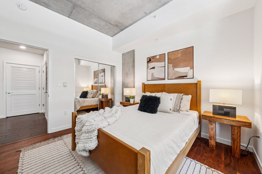 More Photos Of 288 3rd St, Oakland Apartments For Sale