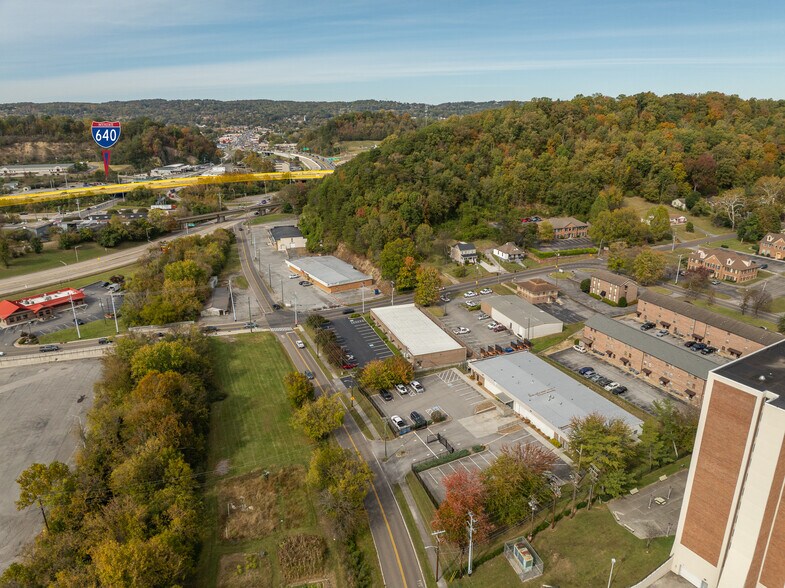 More Photos Of 4440 Walker Blvd, Knoxville Flex For Sale